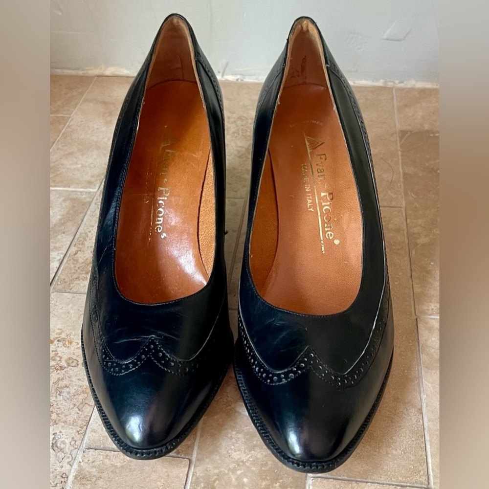 Evan Picone Black Heels with Classic Brogue Design